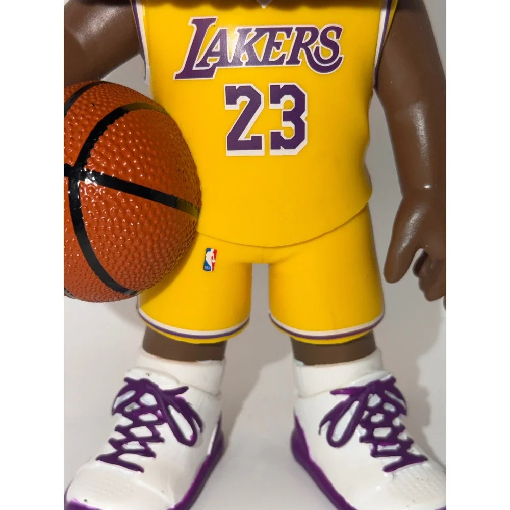LeBron James LA Lakers 9
